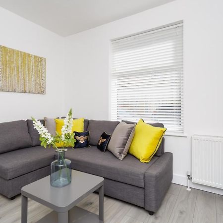 Harold House - Modern Open Plan 4 Bedroom, 3 Bathroom House In Central Southsea, Portsmouth Exterior foto