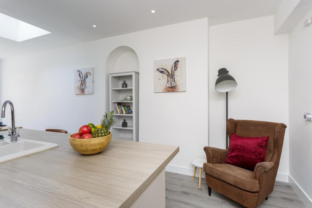 Harold House - Modern Open Plan 4 Bedroom, 3 Bathroom House In Central Southsea, Portsmouth Exterior foto