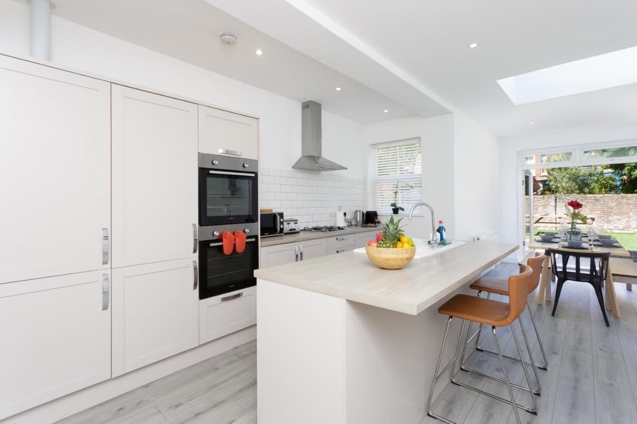 Harold House - Modern Open Plan 4 Bedroom, 3 Bathroom House In Central Southsea, Portsmouth Exterior foto